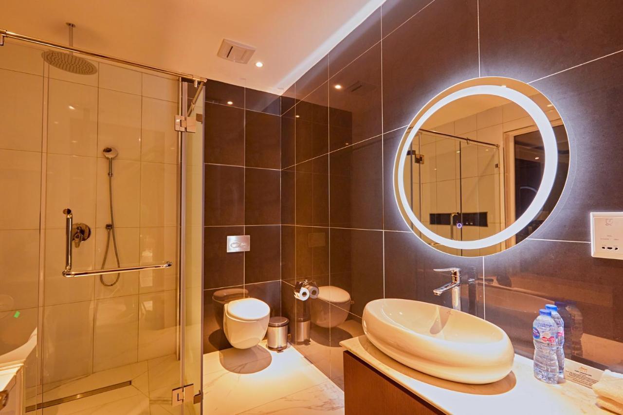 The Yacht Hotel Sea Front Lekki Phase 1 Lagos Ngoại thất bức ảnh